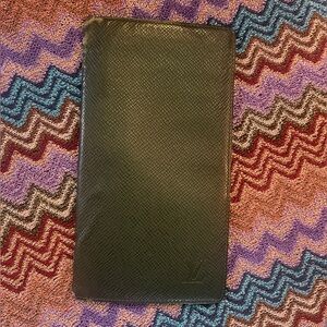 Louis Vuitton Deep Green Taiga Textured Long Card Holder Vintage